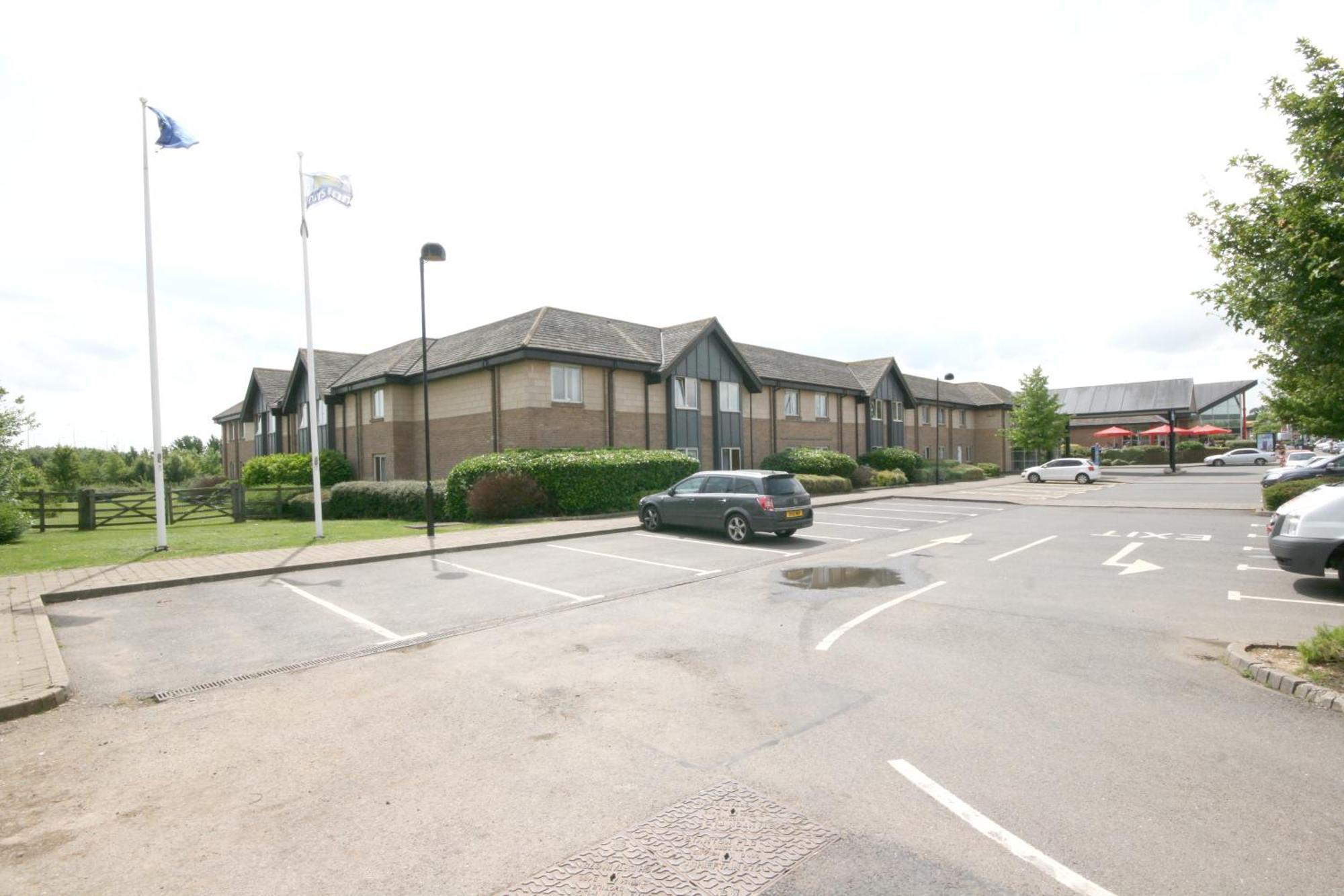 Days Inn Peterborough Dış mekan fotoğraf